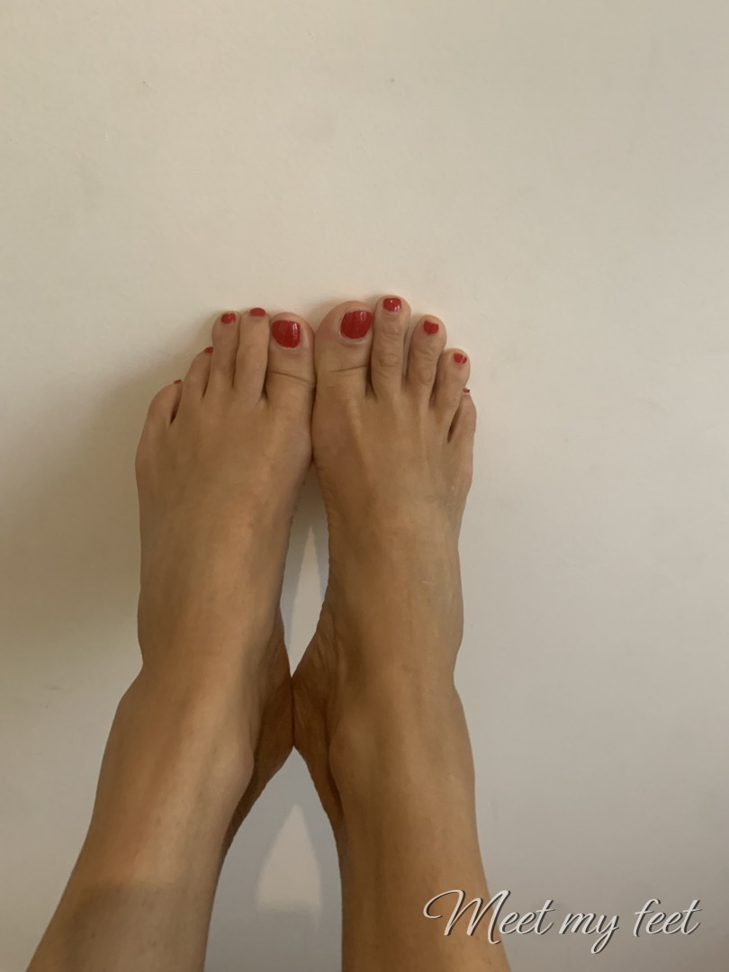 Lindsay Meet My Feet - Lindsay